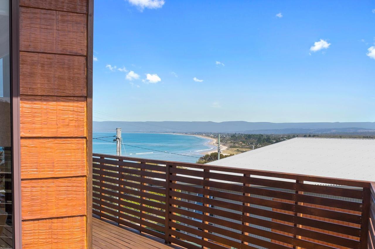 Villa Zenith Coles Bay Esterno foto