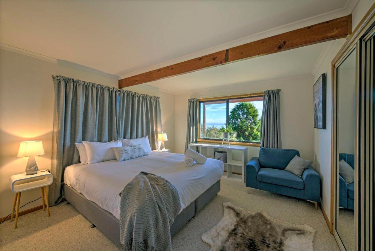 Villa Zenith Coles Bay Esterno foto