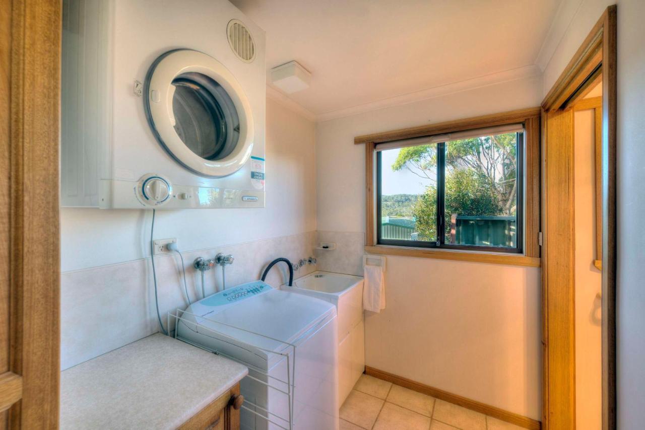 Villa Zenith Coles Bay Esterno foto